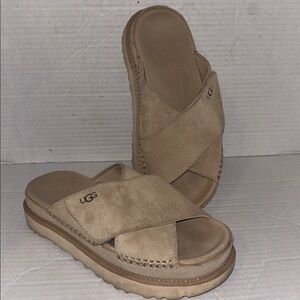 UGG Womens size 5 Goldenstar Cross slip on Slide sandals Driftwood 1137910